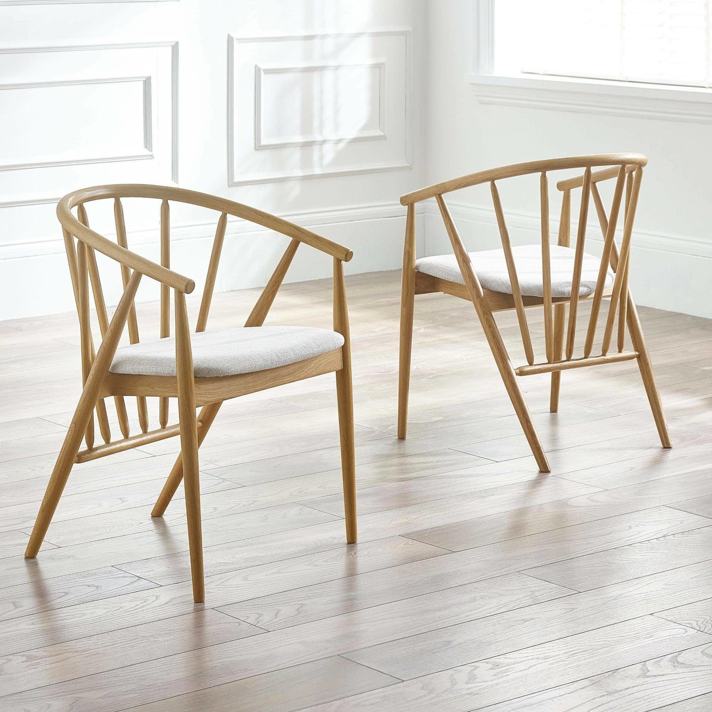 The Mallet dining chair in Oak