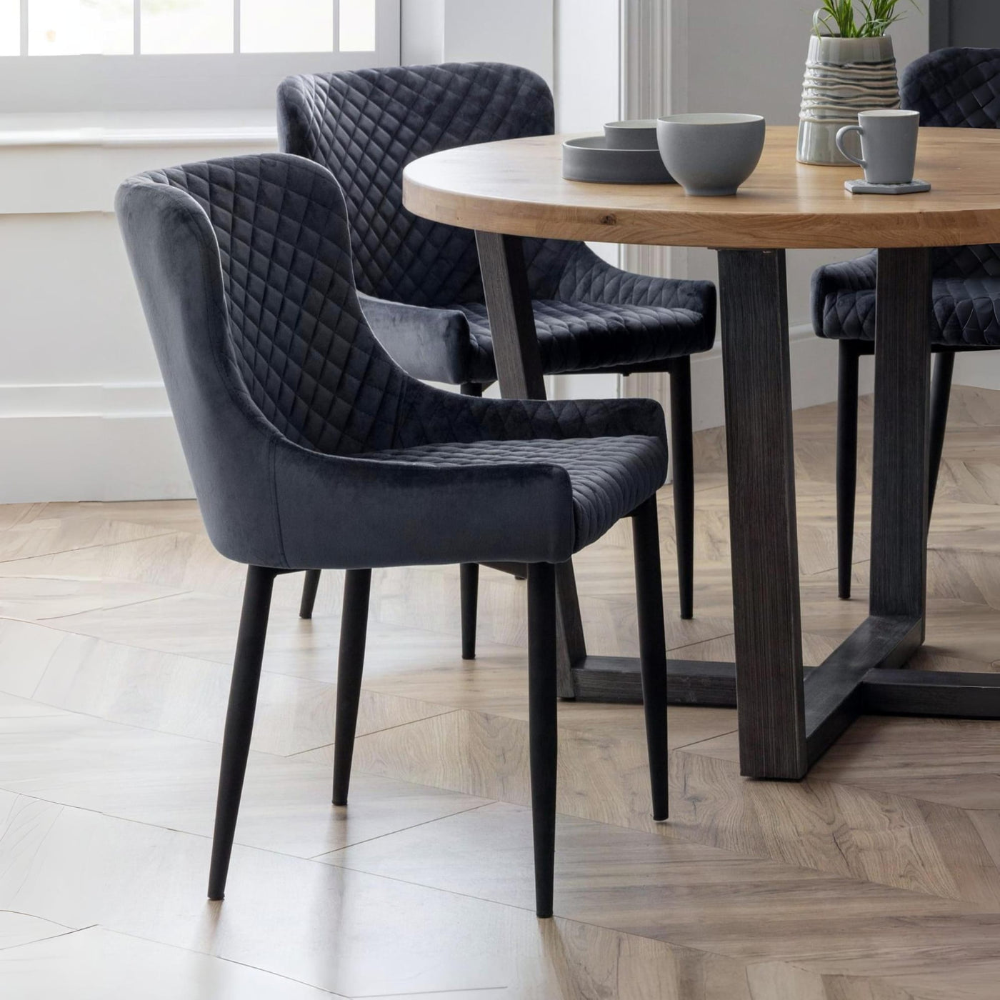 The Pippy dining chair in Grey