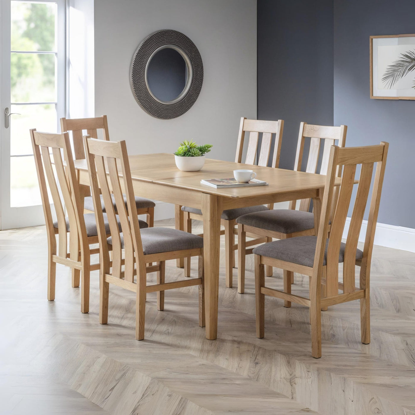 The Wedged dining chair in Oak
